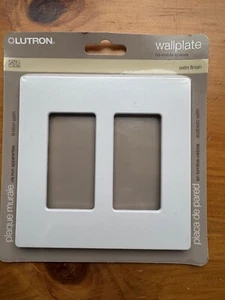 Lutron Claro WallPlate SNOW SC-2-SW Satin Finish Double Gang No Visible Screws - Bild 1 von 2
