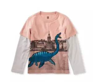 TEA COLLECTION Dino Grafik Lagenlook T-Shirt - Dusty Coral/Grau - Neu mit Etikett Jungen 8 - Bild 1 von 1