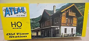 Atlas Main Line Station #761 HO Scale NOS Original Box Made In West Germany - Picture 1 of 12