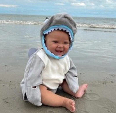 NWT/NEW POTTERY BARN KIDS BABY SHARK HALLOWEEN COSTUME 0-6 MONTHS OR 6-12 MONTHS — 第 1/4 张图片