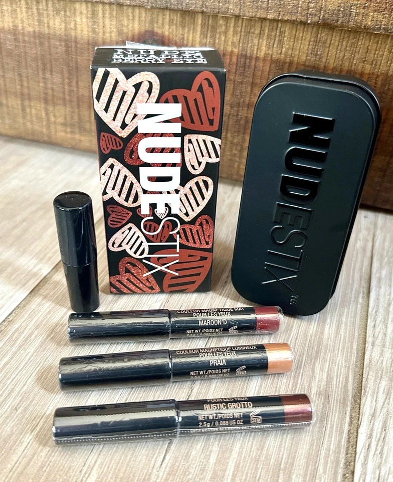 NUDESTIX Mini Nude Metallic Berry Eye Kit