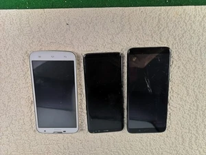 3 X Mobile Phones Spares Or Repairs - Picture 1 of 9