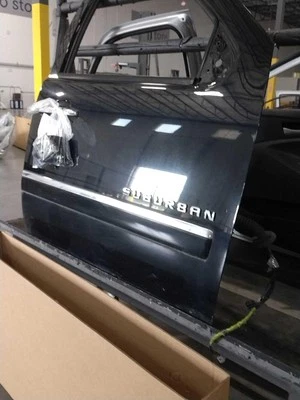 2014 Chevrolet Suburban 1500 Right Door Black 166K Miles OEM Used Part - Imagem 1 de 4