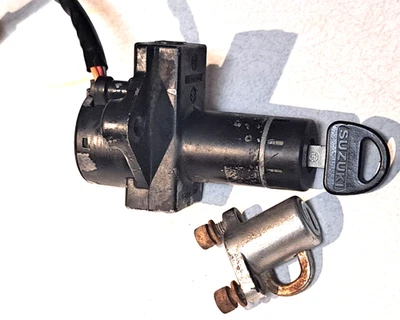 SUZUKI GS450 GS850 GS750 GS1100 GS1000 INTERRUPTOR DE ENCENDIDO CASCO BLOQUEO OEM 316126 Foto 1 de 4
