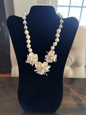 AUTH Kate Spade Vibrant Life Sequin & Bead Leather Flower Necklace White/SILVER - Image 1 of 4