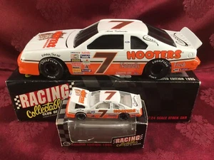 ALAN KULWICKI #7 Ford Thunderbird Hooters 1992 1/24 Bank 1/64 HO Car RCCA SET - Picture 1 of 10