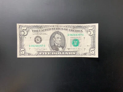 1988A $5 DOLLAR BILL G06266357C - Image 1 of 4