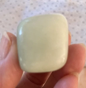 NATURAL HETIAN JADE SPECIMAN 243CT. UNTREATED - Picture 1 of 4