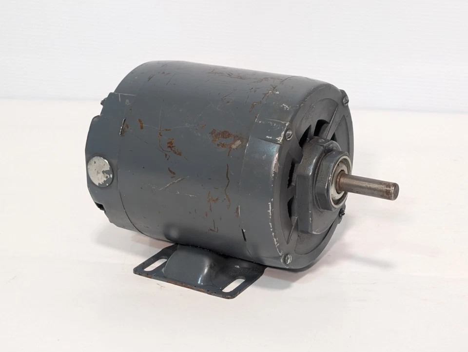 Motor de CA Westinghouse 309P505-A, 1/6 HP, 1125 rpm, tipo FH, 1PH, 1,5 amperios, 230 V Foto 1 de 4