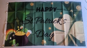 Bandera Feliz Día de San Patricio - Verde - 37 pulgadas x 56 pulgadas - Imagen 1 de 2