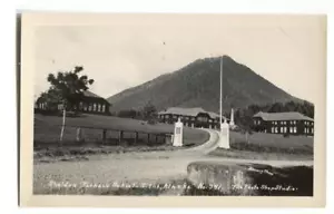 Postal RPPC Sheldon Jackson School Sitka Alaska AK - Imagen 1 de 2