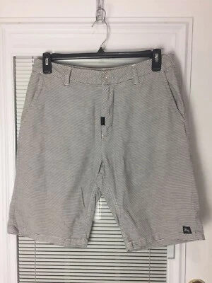Shorts chino LRG masculino estilo Seersucker cinza e branco tamanho 34 em excelente estado usado - Imagem 1 de 4