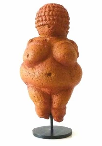 RÉPLICA MUSEO *LA VENUS DE WILLENDORF* - Imagen 1 de 3