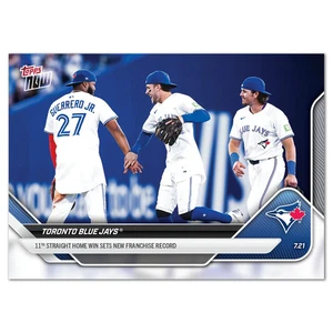 Tarjeta de preventa 447 Blue Jays Record 11 Straight Home Wins 2025 MLB Topps AHORA - Imagen 1 de 2