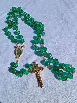Garden of Grace – 8mm Crackle Green Glass Rosary with Gold Crucifix  A16 - Image 1 of 4