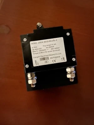 Disyuntor Foto 1 de 2