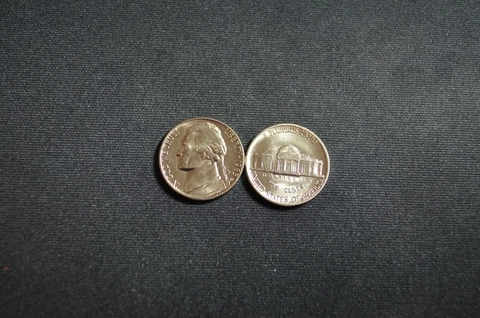 1985 D UNCIRCULATED JEFFERSON NICKEL FROM A SEALED BANK ROLL FREE SHIPPING Cover