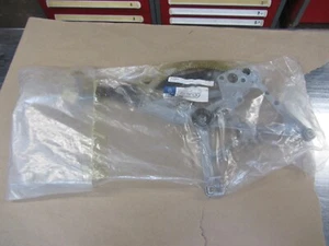 Regulador ventana delantera derecha original mercedes w201, 2017201446, leer notas. - Imagen 1 de 15