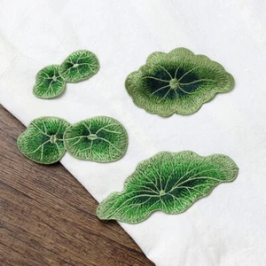Verde Pequeño Parches de Hoja de Loto Bordado Aplique Costura Bolsa de Ropa Artesanía Hágalo usted mismo - Imagen 1 de 9