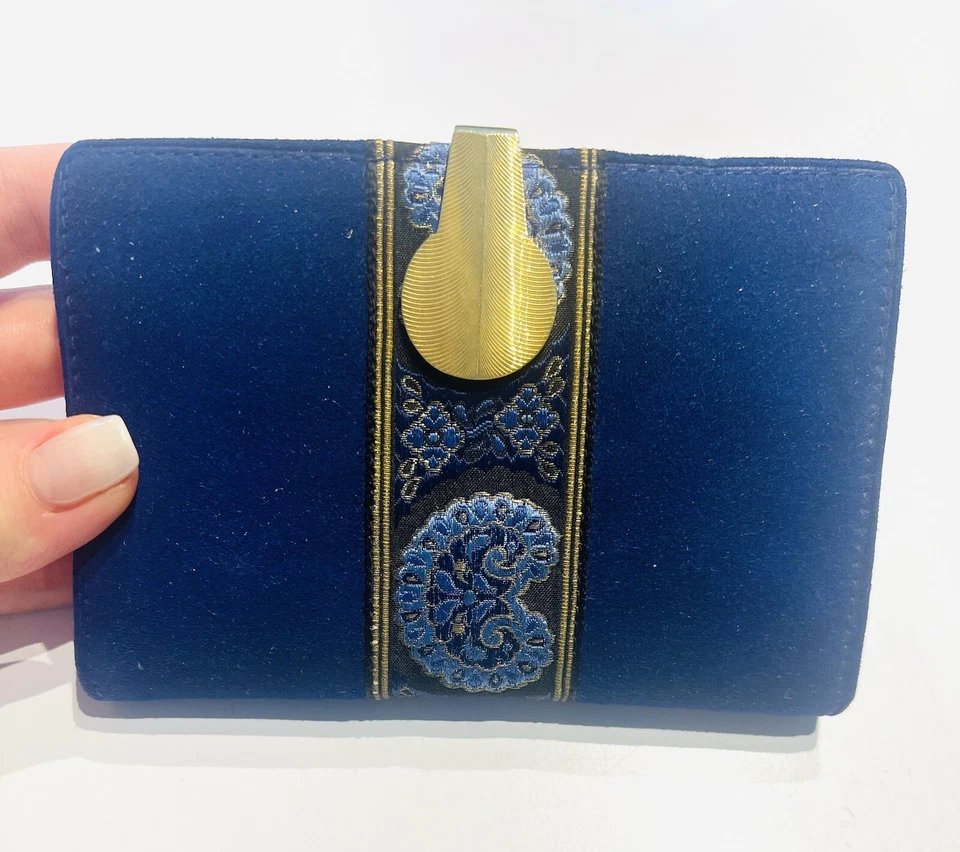 Cartera plegable vintage Loewe azul gamuza bordada Foto 1 de 4
