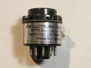 Adaptador de conversión REM Electronics CRT - Imagen 1 de 3