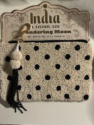 Bolsa de viaje Wandering Moon negra a lunares blanca crema vidrio con cuentas cremallera Foto 1 de 4