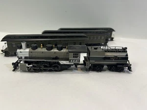 Bachmann HO USRA 0-6-0 Steam Locomotive Union Pacific #4441 Plus 3 Passenger Car - Picture 1 of 14