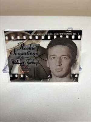 2000-01 Fleer Tradition Brillante Rookie Sensations Hidayet Turkoglu #16 Foto 1 de 2