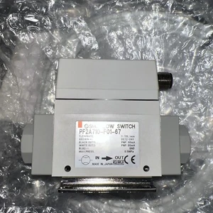 SMC PF2A710-F01-67 Digital Durchfluss-Schal 24V Dc 80mA 1-10 L/Min - Picture 1 of 8