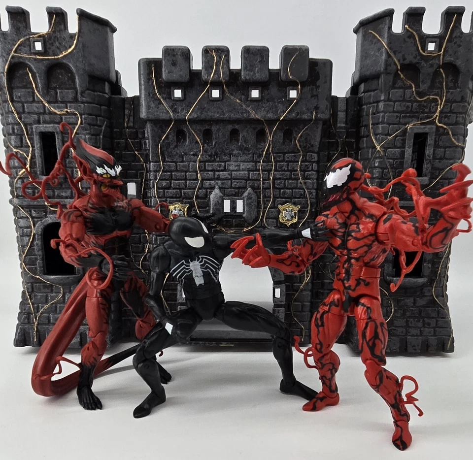 Marvel Legends Select Spider-Man Symbiote 3 Pack Red Goblin Carnage Black Suit - Image 1 of 4
