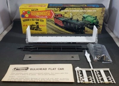 Roundhouse: Soo Line 60' Bulkhead вагон-платформа #1308, масштаб HO в разобранном виде набор, новый - Изображение 1 из 4
