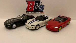 Vintage AMT 1/25 Scale 1996 Dodge Viper RT/10 (Pack of 3) (Rare) - Picture 1 of 7