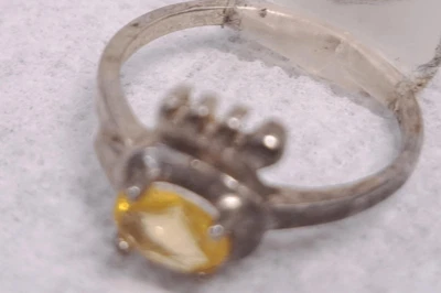 Anillo vintage enchapado en plata de ley 925 para niños piedra amarilla talla 4,75 deslustrado ne Foto 1 de 4