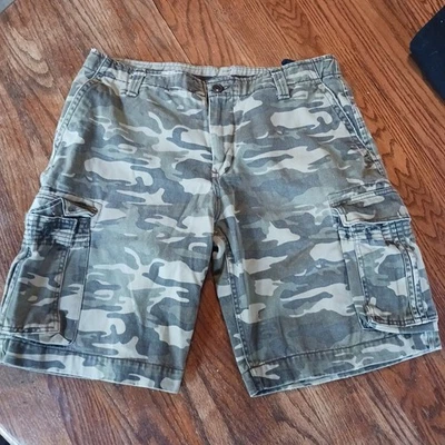 Pantalones Cortos Carga No Boundaries Para Hombre 38 Verde Camuflaje Años 90 Patinador Y2K Camuflaje Foto 1 de 4