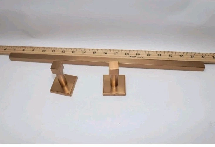 BH36073CZ | Champagne Bronze Towel Bar | 18 in (457 mm) Towel Rack | Appoint ...