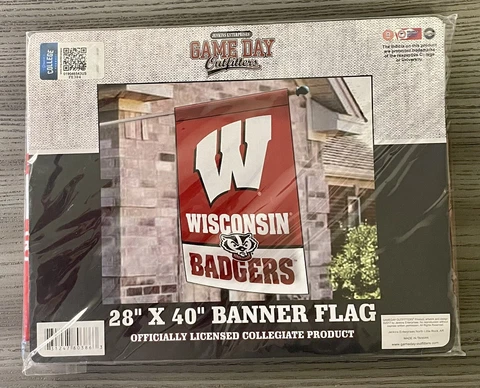 University of Wisconsin Badgers 28” X 40” Game Day Flag NCAA Cover