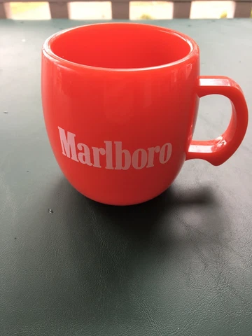 Marlboro Coffee Mugs Red Plastic (4) Cover