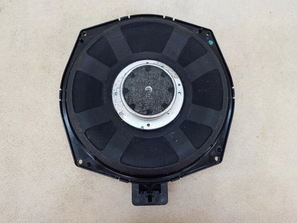 BMW M5 F10 11-16 HARMAN KARDON UNDER FRONT SEAT SPEAKER SUBWOOFER 7948001002 - Image 1 of 4