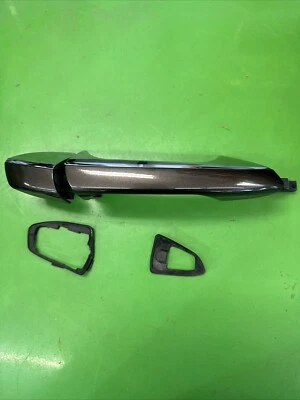 Infiniti QX30 2017-19 OEM puerta trasera derecha pasajero manija de puerta exterior  Foto 1 de 4