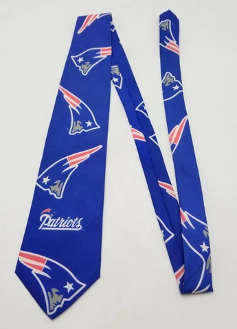 Vintage Ralph Marlin NEW ENGLAND PATRIOTS "New Flying Elvis Logo" 1993 Mens Tie Cover