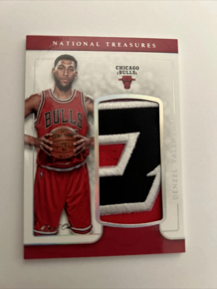 2016-17 Panini National Treasures - Rookie Jumbo 1 Of 1 #15 Denzel Valentine  - Image 1 of 4