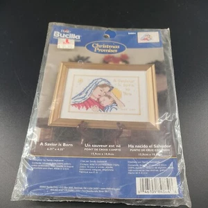 Kit Punto de Cruz Contado Bucilla 'A SAVIOR IS BORN' 6.25" X 4.25" NUEVO PRECINTADO - Imagen 1 de 2
