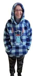 Offizielle Disney Lilo & Stitch blau karierte flauschige Decke Winter Hoodie! - Bild 1 von 4