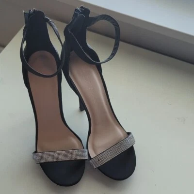 Tacones de aguja Wild Diva para mujer con estrás y tiras talla 9 Foto 1 de 4