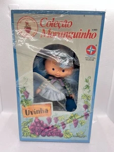 Torta corta alla fragola Little Grape Uvinha Estrela nuova con scatola Brasile rara - Foto 1 di 7