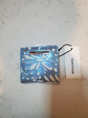 Nuevo con etiquetas Cartera Brahmin Jane Bellbottom Azul Lucent Mini Doble Plegable a Presión Serpiente Iridiscente Foto 1 de 4