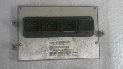 Módulo de control ECM del motor 3,7 L compatible con Jeep Liberty 2005 05 P56044666ac 56044666ac Foto 1 de 4