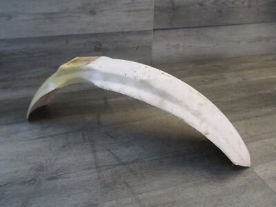 82 1982 Suzuki Enduro PE175 PE 175 Protector de guardabarros delantero de plástico para moto Foto 1 de 4