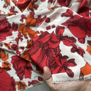100% Mulberry Silk 18 Momme Crepe Silk Fabric Red Floral 55" wide 1 meter JN096 - Picture 1 of 4
