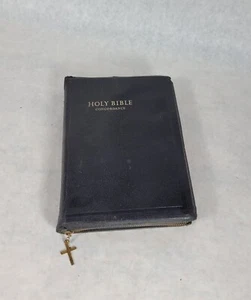 Vintage Holy Bible Concordance KJV World Publishing Zipper With Cross Red Letter - Picture 1 of 5